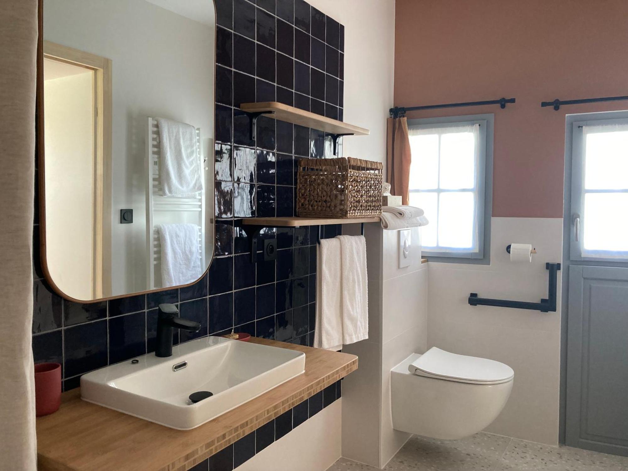 Maison Chemin, Chambres D'Hotes A 阿姆博斯 外观 照片